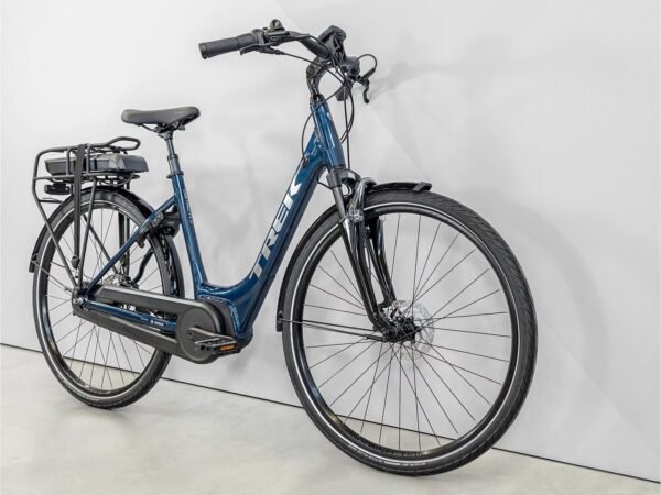 Vélo Électrique Trek District+ 2 Lowstep Gris 2023 – Image 3